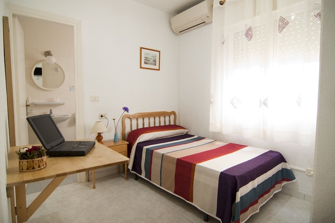 Imagen de la habitación del Pensión Ribera, SANTIAGO DE LA RIBERA. Foto 5