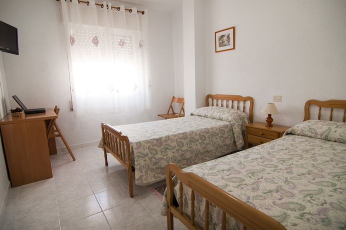 Imagen de la habitación del Pensión Ribera, SANTIAGO DE LA RIBERA. Foto 7