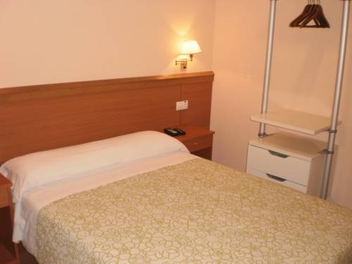 Imagen de la habitación del Pensión Salome, Madrid. Foto 5