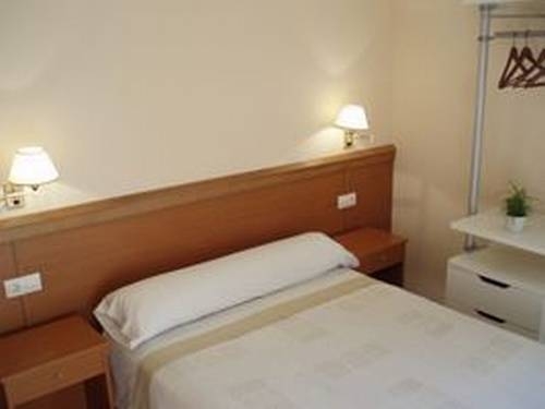 Imagen de la habitación del Pensión Salome, Madrid. Foto 9