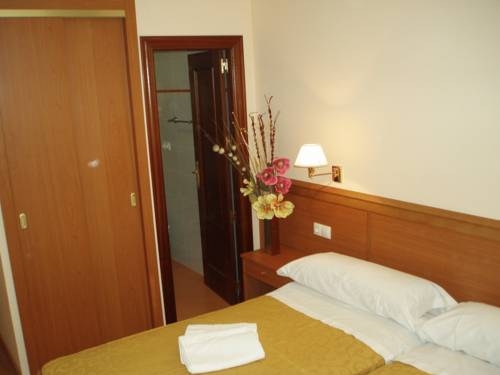 Imagen de la habitación del Pensión Salome, Malasa&ntilde;a. Foto 8