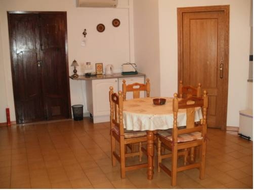 Imagen general del Pensión San Vicente, Oliva . Foto 6