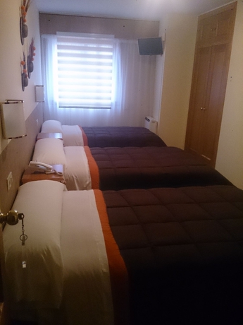 Imagen de la habitación del Pensión Santa Clara, A Coruña. Foto 10