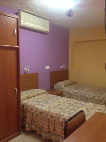 Imagen de la habitación del Pensión Santa Gema. Foto 11