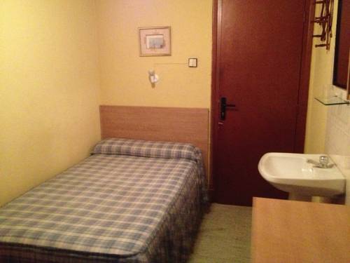 Imagen de la habitación del Pensión Santa Gema. Foto 13