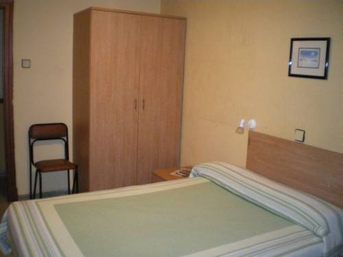 Imagen de la habitación del Pensión Santa Gema. Foto 15