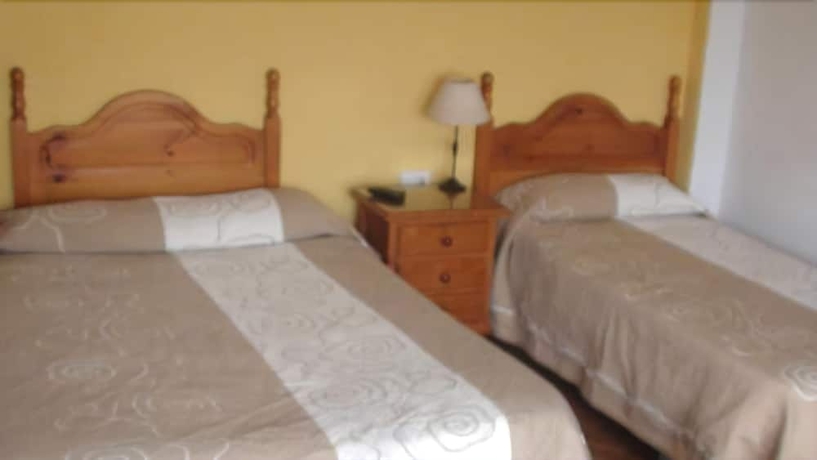 Imagen de la habitación del Pensión Santa Rita, Santiago de Compostela. Foto 3
