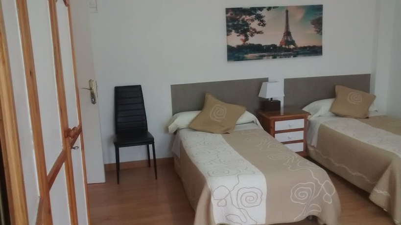 Imagen de la habitación del Pensión Santa Rita, Santiago de Compostela. Foto 18