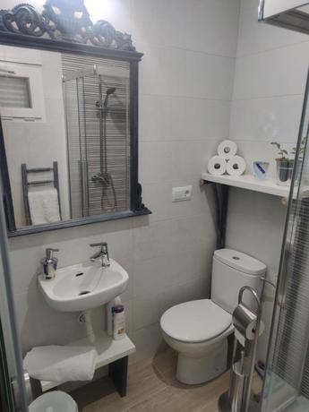 Imagen de los interiores del Pensión Santa Teresa, Villanueva de la Jara. Foto 21