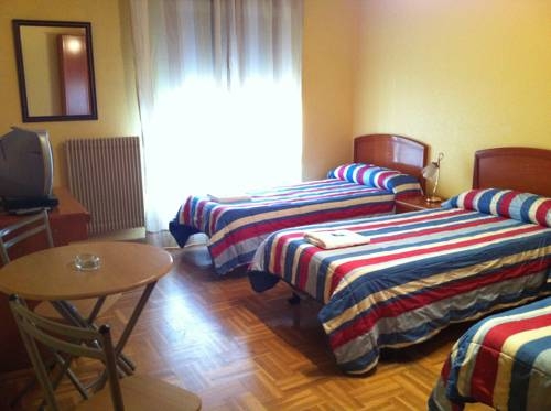 Imagen general del Pensión Santiago, Burgos. Foto 9