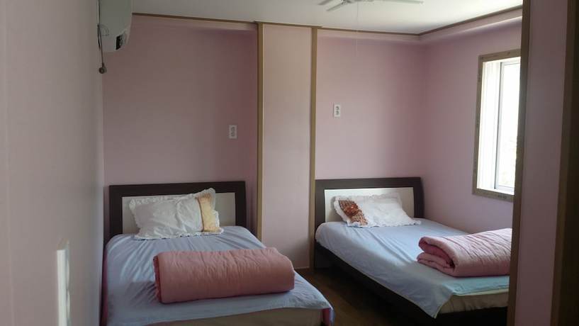 Imagen de la habitación del Pensión Sheelddi. Foto 15