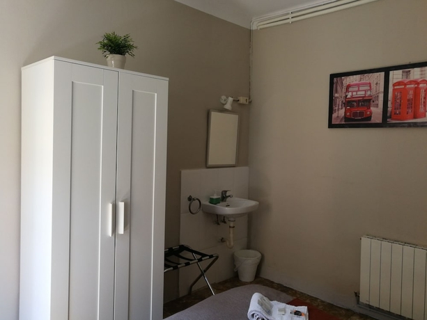 Imagen de la habitación del Pensión Solarium, Las Ramblas. Foto 13