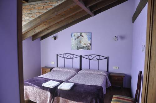 Imagen de la habitación del Pensión Sol&iacute;s, Cangas de On&iacute;s. Foto 4