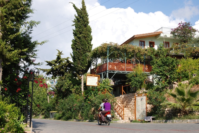 Imagen de los exteriores del Pensión St. Nicholas Pension. Foto 17