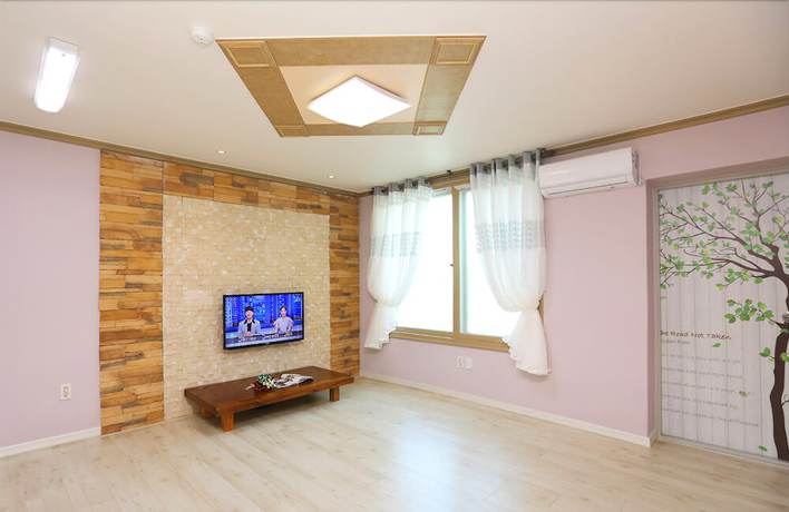 Imagen de la habitación del Pensión Star Jari. Foto 7