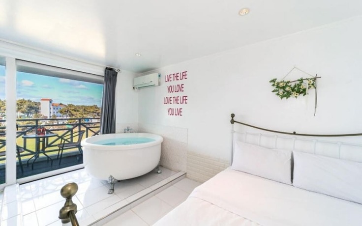 Imagen general del Pensión Taean Piano Spa Pension. Foto 16