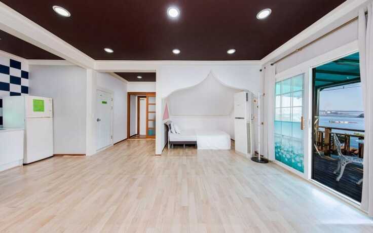 Imagen de la habitación del Pensión Taean Time Travel Pension. Foto 11