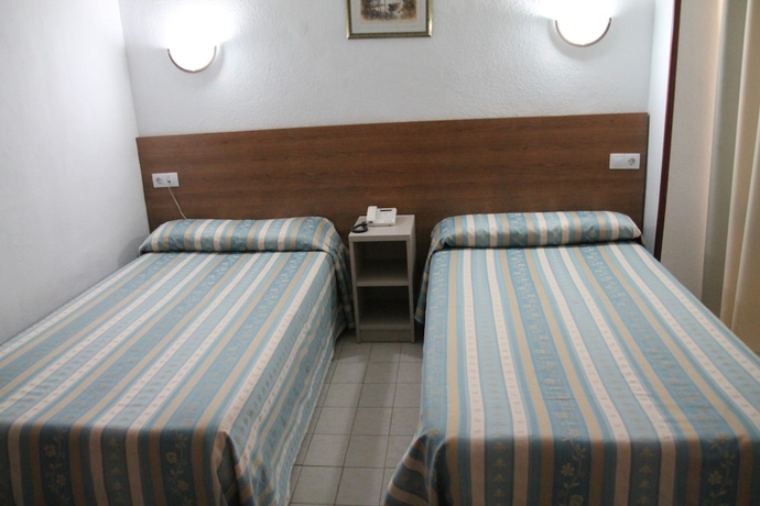 Imagen de la habitación del Pensión Terminal, Málaga. Foto 4