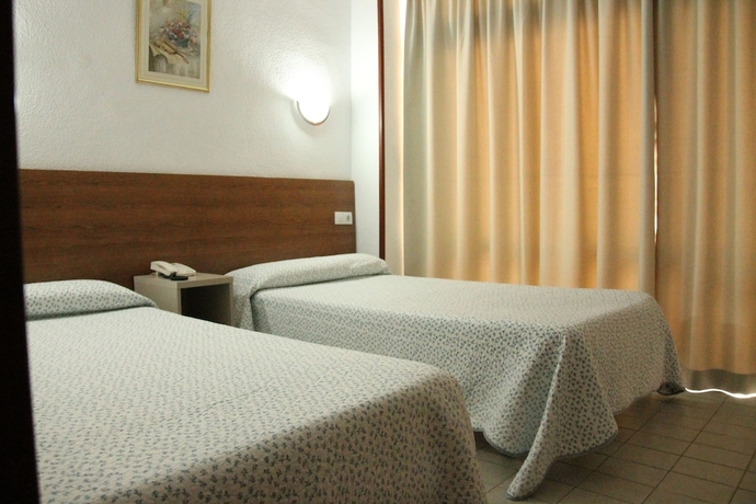 Imagen de la habitación del Pensión Terminal, Málaga. Foto 13