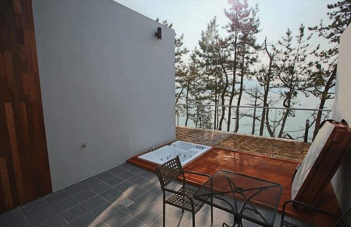 Imagen de la habitación del Pensión The Hill Pool Villa Pension. Foto 11