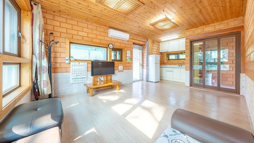Imagen general del Pensión Tongyoung Blue House Spa. Foto 3