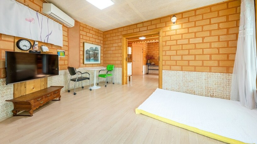 Imagen de la habitación del Pensión Tongyoung Blue House Spa. Foto 13