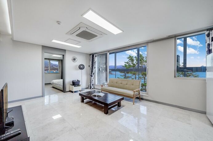 Imagen de la habitación del Pensión Tongyoung Sagaejeol. Foto 11