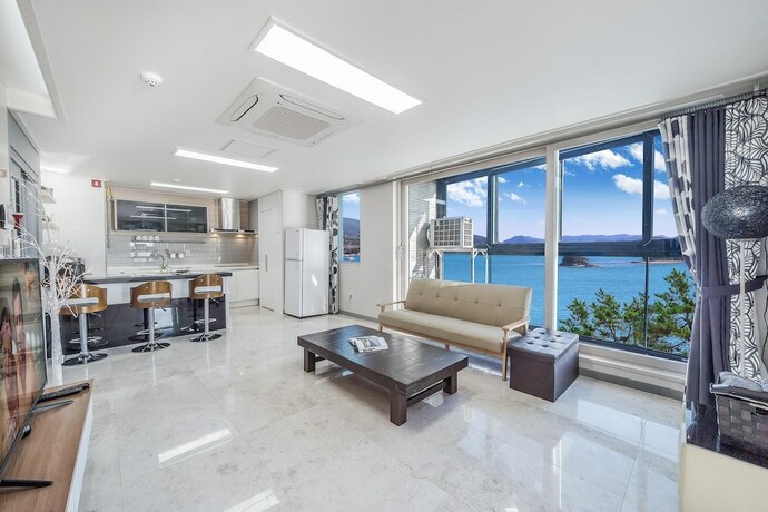 Imagen de la habitación del Pensión Tongyoung Sagaejeol. Foto 12