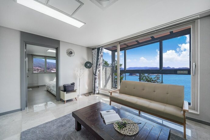 Imagen de la habitación del Pensión Tongyoung Sagaejeol. Foto 13