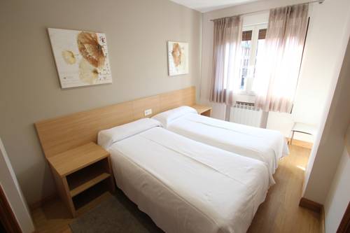 Imagen de la habitación del Pensión Txarriduna, Mendaro. Foto 4