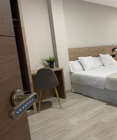 Imagen de la habitación del Pensión URBAN, Melide. Foto 7