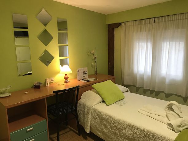 Imagen de la habitación del Pensión Úbeda. Foto 12