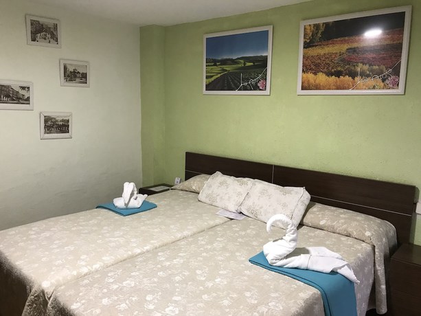 Imagen de la habitación del Pensión Úbeda. Foto 16