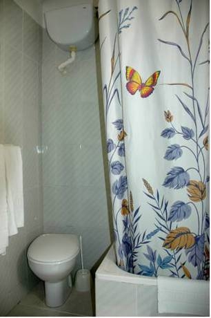 Imagen de la habitación del Pensión Venecia, Salou. Foto 11