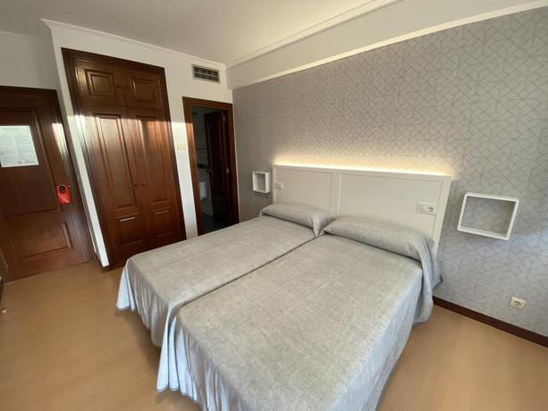 Imagen de la habitación del Pensión Venus, Nigr&aacute;n. Foto 15