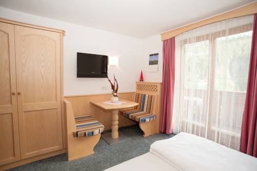 Imagen de la habitación del Pensión Vernel. Foto 8