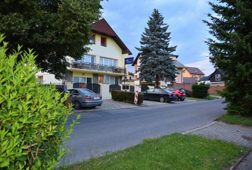Imagen de los exteriores del Pensión Vila Bohemia. Foto 16