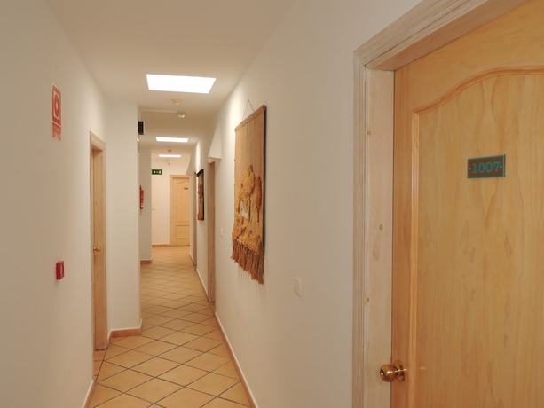 Imagen de los interiores del Pensión Virgen Del Mar Holidays. Foto 8