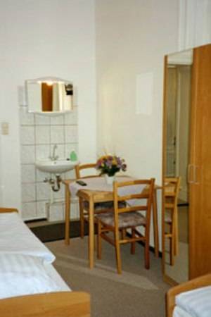 Imagen de la habitación del Pensión Wedding. Foto 7