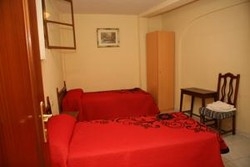 Imagen de la habitación del Pensión Zacatin. Foto 2