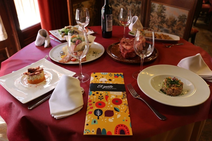 Imagen del bar/restaurante del Pousada Abadia De Siétamo. Foto 3