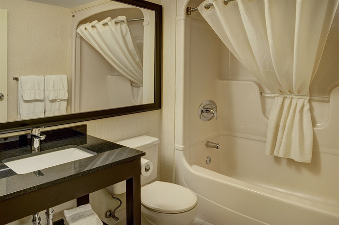 Imagen de la habitación del Pousada Comfort Inn Hamilton - Stoney Creek. Foto 6