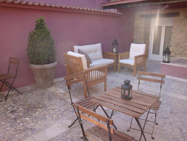 Imagen de los exteriores del Pousada De Lola. Foto 18