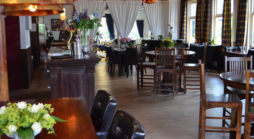 Imagen del bar/restaurante del Pousada De Rustende Jager, Eext. Foto 4