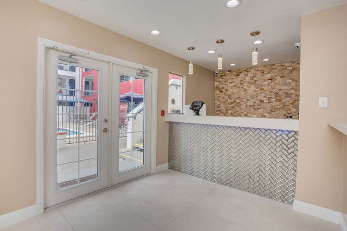 Imagen de los interiores del Pousada Quality Inn San Diego South - Chula Vista. Foto 20