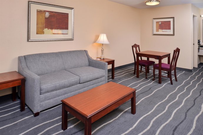 Imagen de la habitación del Pousada Red Roof Inn & Suites Irving. Foto 4