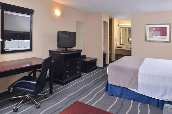 Imagen de la habitación del Pousada Red Roof Inn & Suites Irving. Foto 14