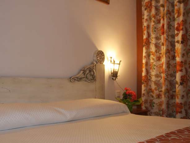 Imagen de la habitación del Pousada y Apartamentos Trebuesto de Guriezo. Foto 9