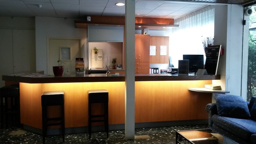 Imagen de los interiores del Residencia Au Relais De Clamart. Foto 16