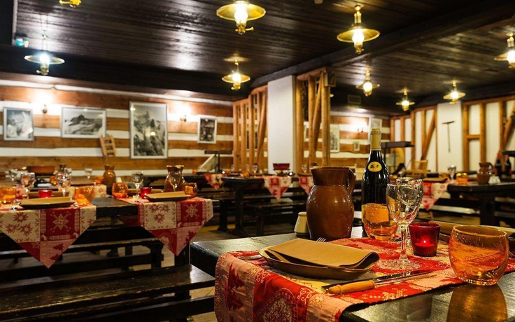 Imagen del bar/restaurante del Residencia Belambra Clubs Arc 1800 - Hôtel Du Golf. Foto 3